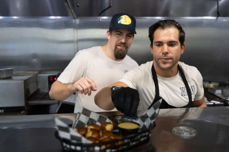 dining near lake travis